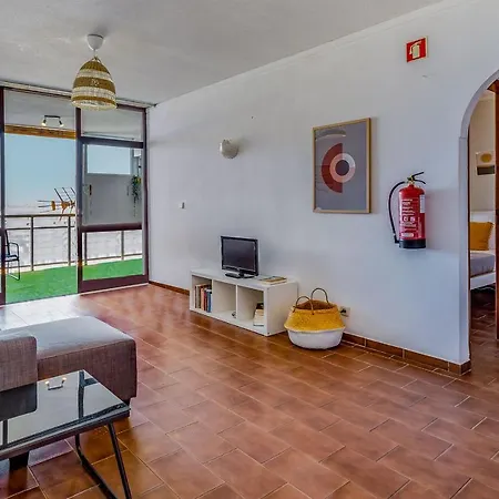 1Bdr Apt W Balcony & Pool By Lovelystay