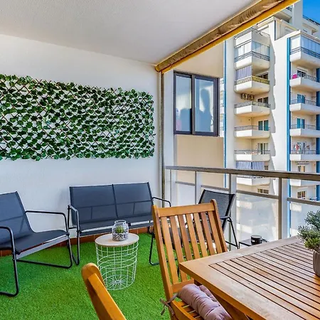 1Bdr Apt W Balcony & Pool By Lovelystay Apartman *