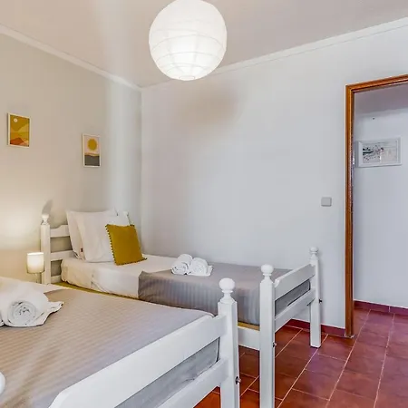 Apartamento Bright 1bdr W/balcony & Pool By Lovelystay Silves