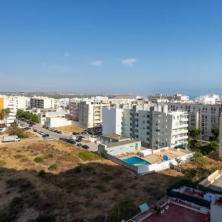 Bright 1bdr W/balcony & Pool By Lovelystay Apartamento Silves